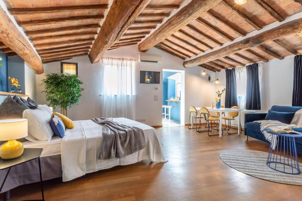 Mimosa- Loft Elegante Con Terrazza Nel Centro Di Siena Apartment Ngoại thất bức ảnh